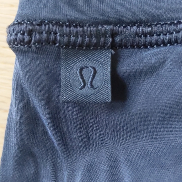 *RARE* NWOT Lululemon Into Something Good Tights - Picture 7 of 7